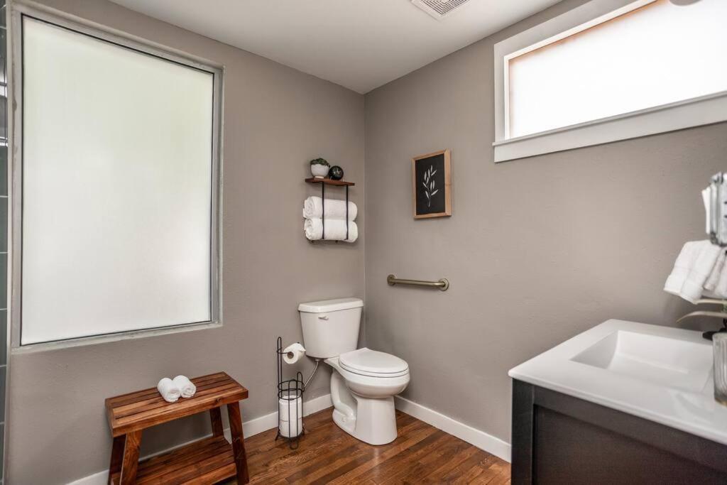 Apartamento The Loft At 113 - Gateway To The North Texas Hill Country Muenster Exterior foto